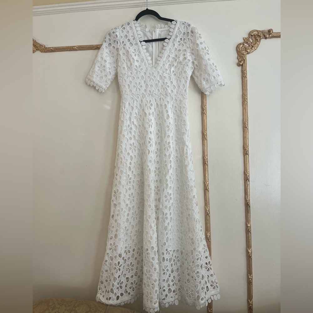 Grand Style White Floral Midi Dress